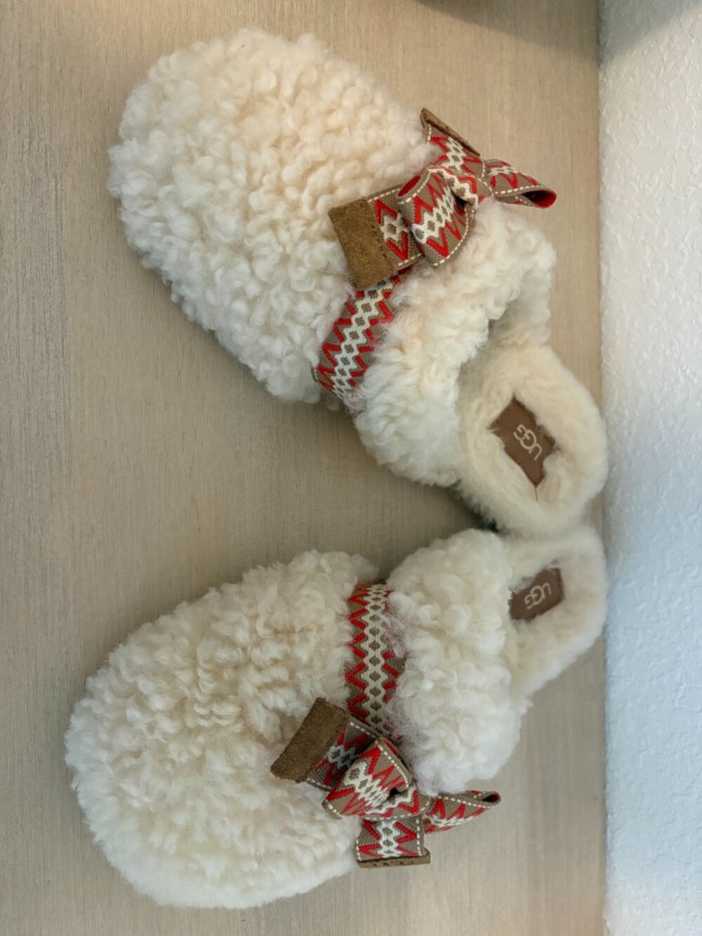 UGG Cream Shearling Slip-On Mules with Red Chevron Ribbon - Picture 2 of 6